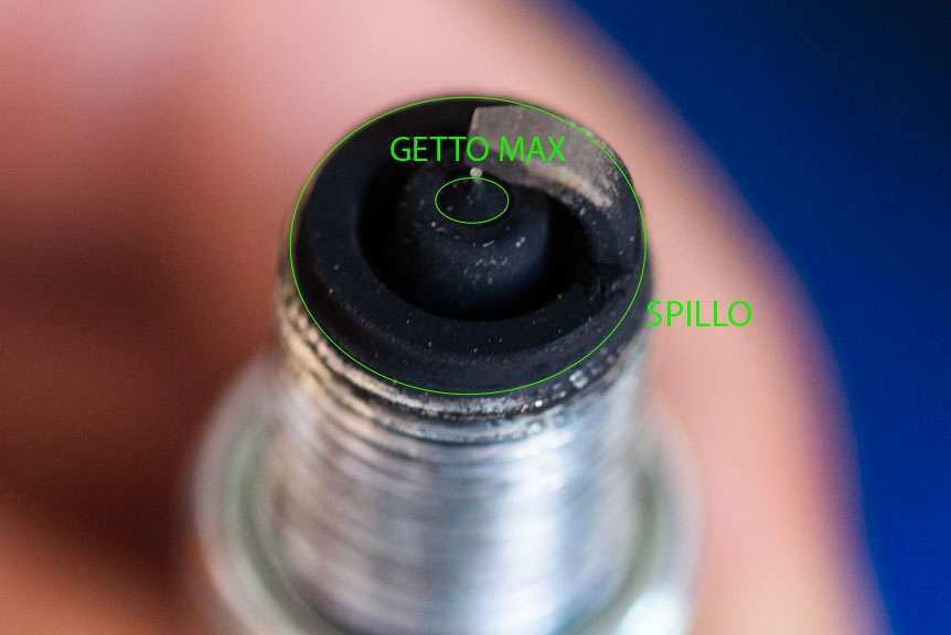 Cosa significa avere una candela bagnata di olio nell'auto 8 Cosa significa avere una candela bagnata di olio nell’auto