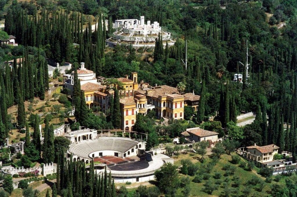 Quali sono le attrazioni della casa di D’Annunzio al Lago di Garda