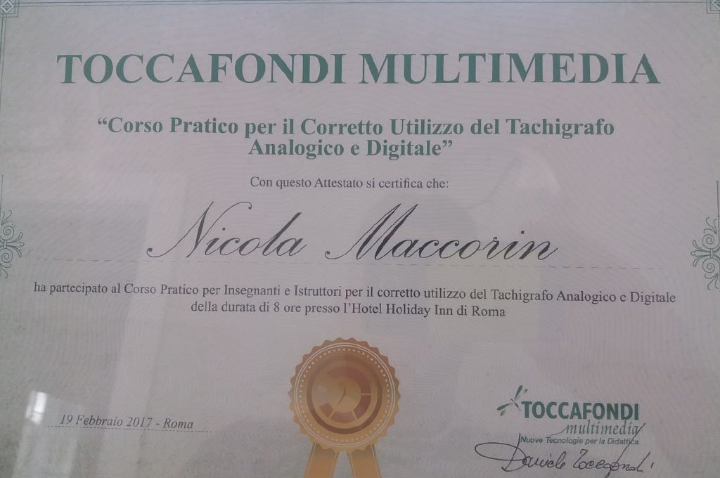 Posso guidare un camion senza il certificato CQC valido