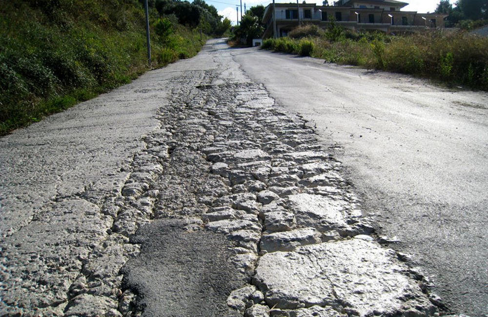 Si è tenuti a regolare la velocità in funzione delle condizioni stradali