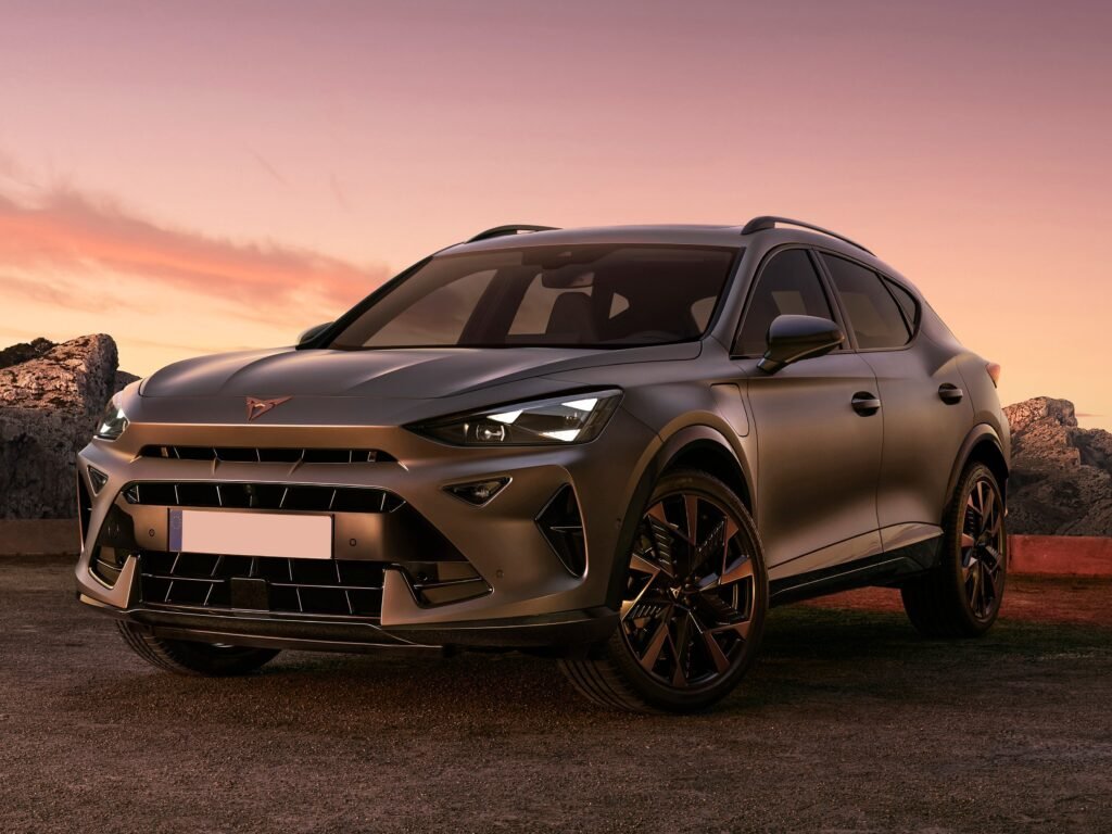 Perché scegliere il Cupra Formentor in grigio magnetico metallizzato 1 cupra formentor 2