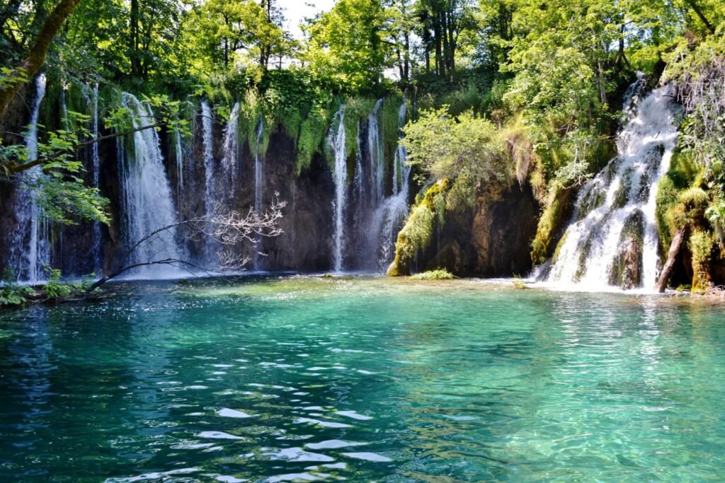 Qual è la distanza tra Trieste e i laghi di Plitvice