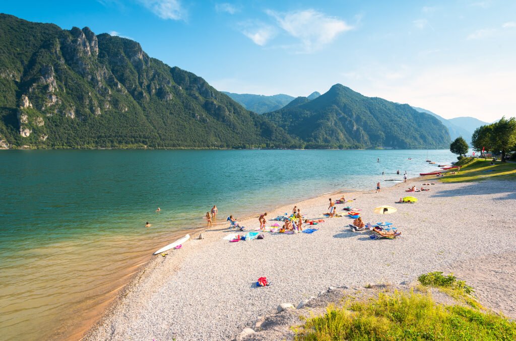 Cosa vedere al Lago d’Idro: le attrazioni e i luoghi da non perdere