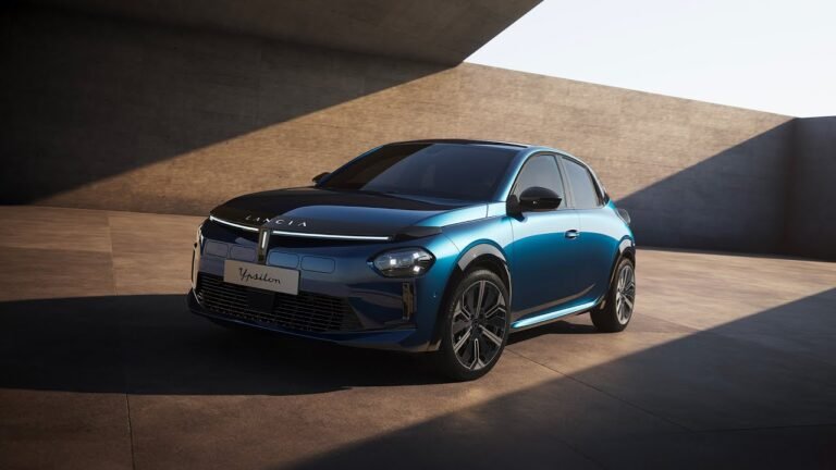 Quali sono i colori della Lancia Y in collaborazione con Alberta Ferretti 42 lancia y 7