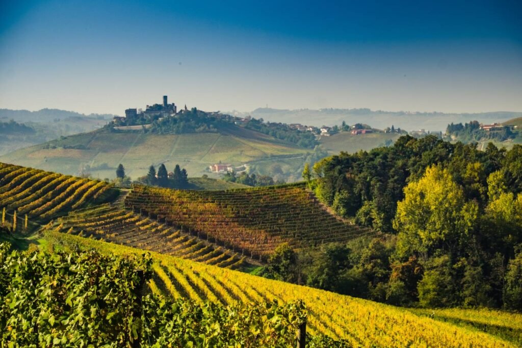 Quali sono i luoghi da visitare lungo la strada romantica delle Langhe e del Roero