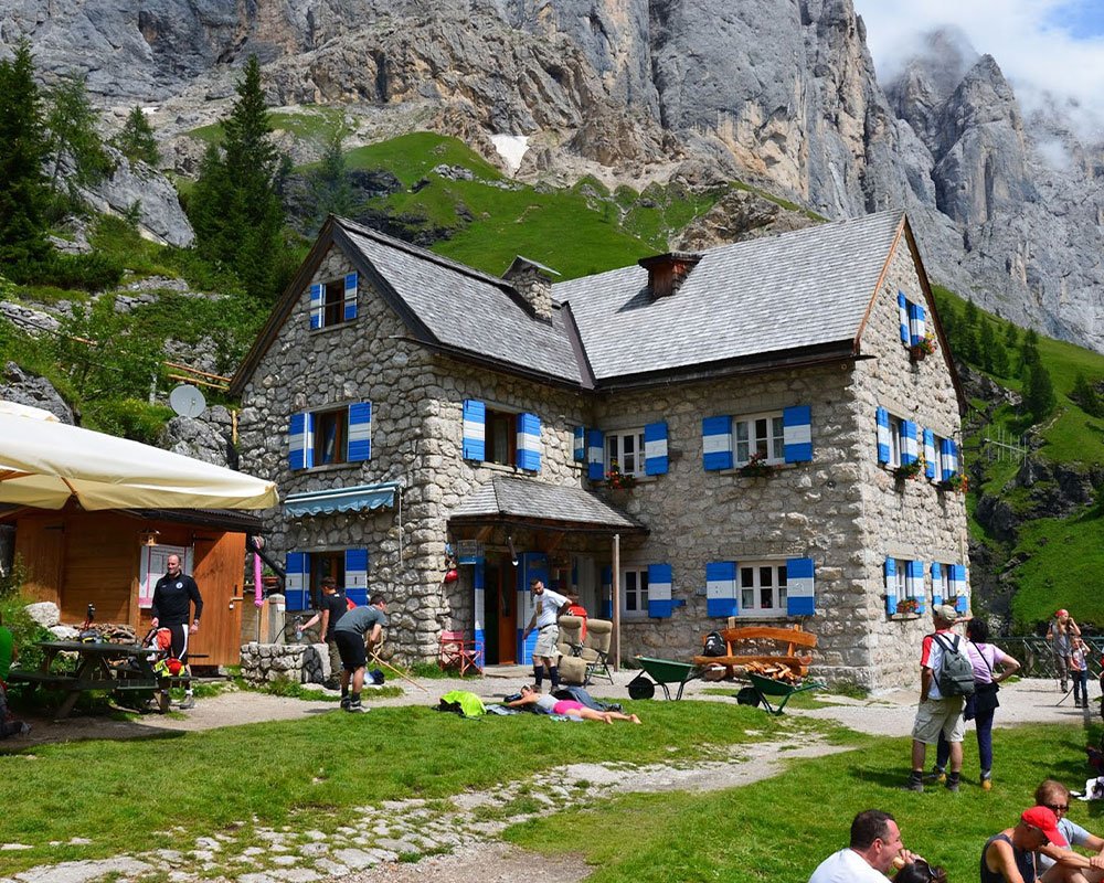 Cosa vedere a Malga Ciapela: quali luoghi non perdere in visita