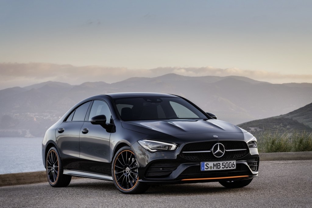 Come si ottiene un Mercedes CLA grigio opaco personalizzato 3 Come si ottiene un Mercedes CLA grigio opaco personalizzato