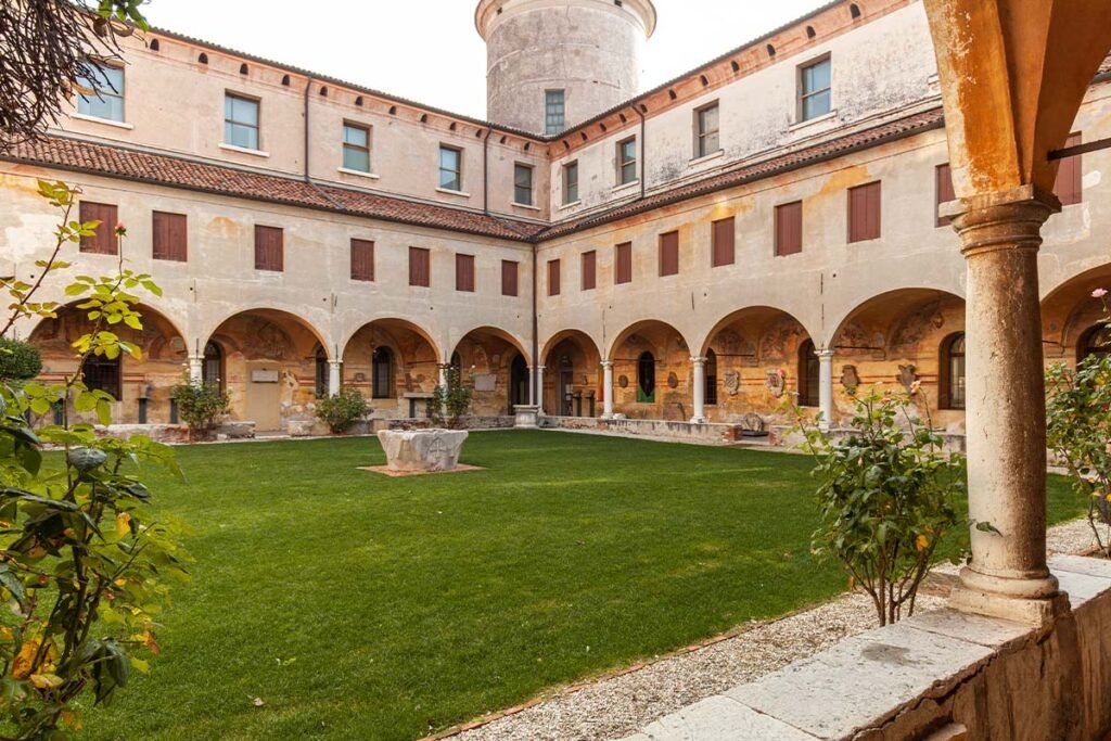 Quali opere e collezioni si possono vedere al Museo Civico di Gubbio