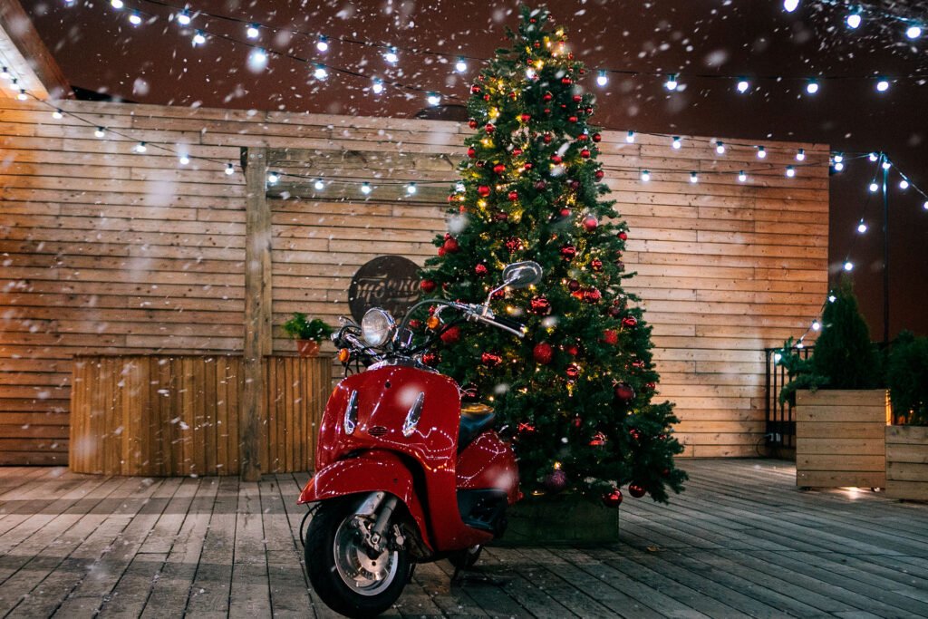 Come festeggiare un Buon Natale in moto: consigli e idee