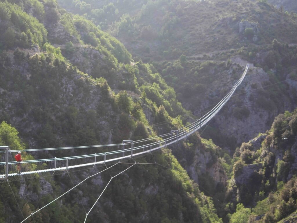 Qual è l’importanza del ponte tra i due parchi per la mobilità cittadina