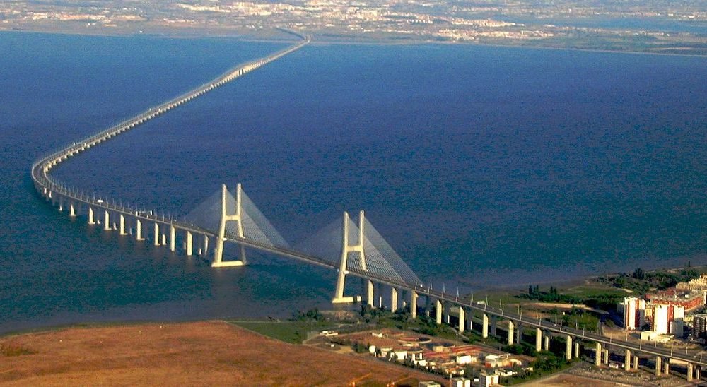 Qual è la lunghezza del Ponte Vasco da Gama in Portogallo