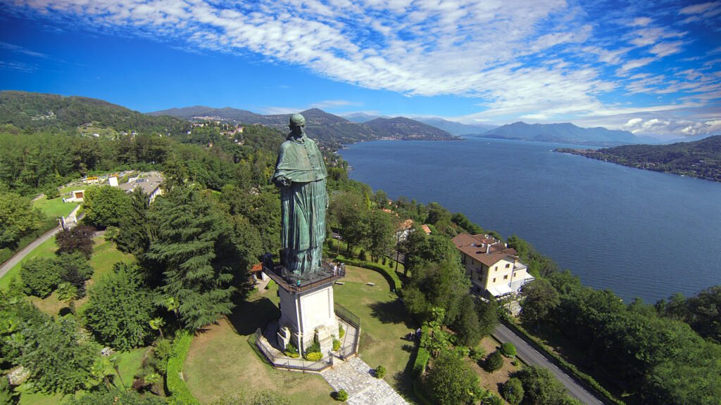 Come arrivare a San Carlone ad Arona: Indicazioni e consigli utili