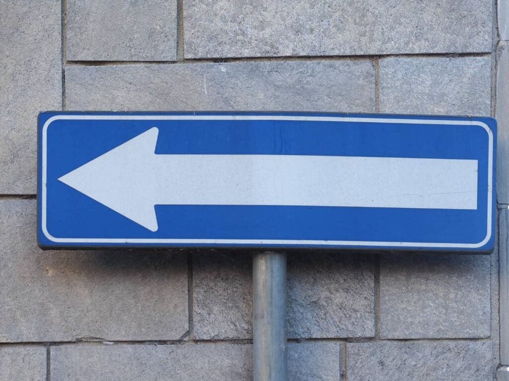 Che cosa significa il segnale di senso unico nella circolazione stradale 6 Che cosa significa il segnale di senso unico nella circolazione stradale