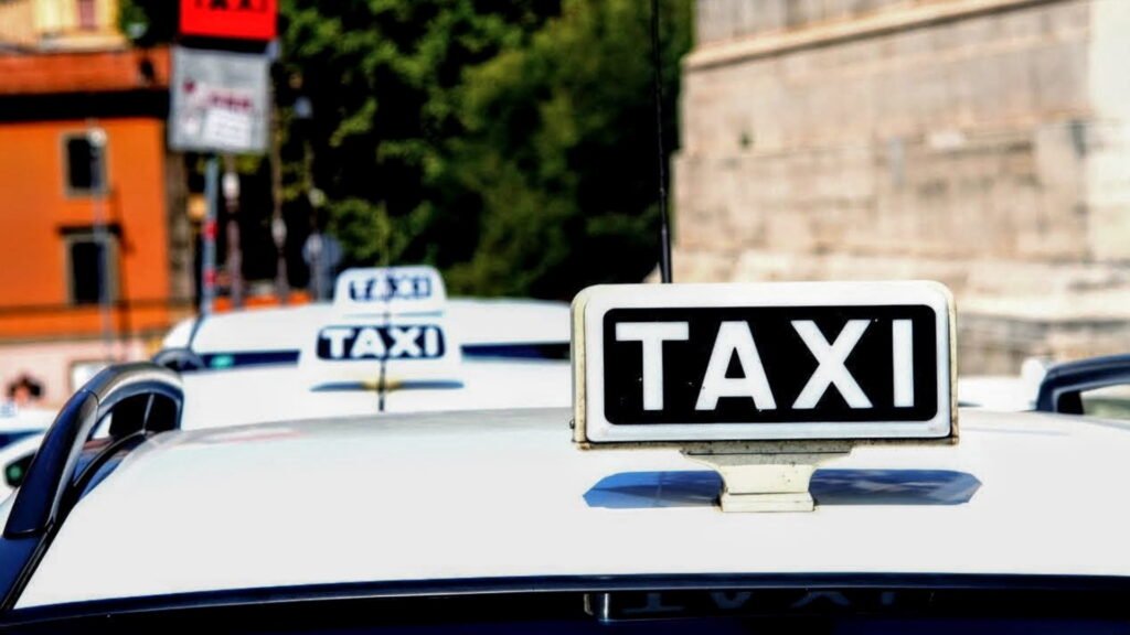 Qual è la tariffa attuale per un taxi da Roma a Fiumicino