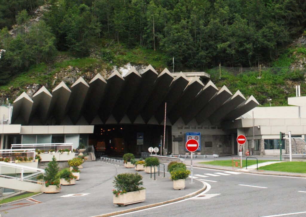 Qual è il costo del traforo del Monte Bianco per andata e ritorno